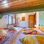 Guesthost - Casa Margherita - Appartamento Valbruna